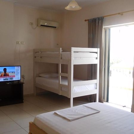 Apartment Urania_1 ساراندا المظهر الخارجي الصورة