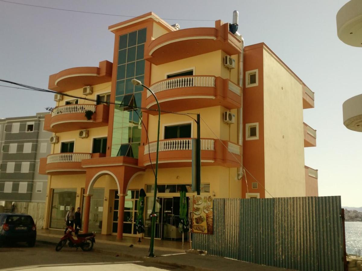 Apartment Urania_1 ساراندا المظهر الخارجي الصورة